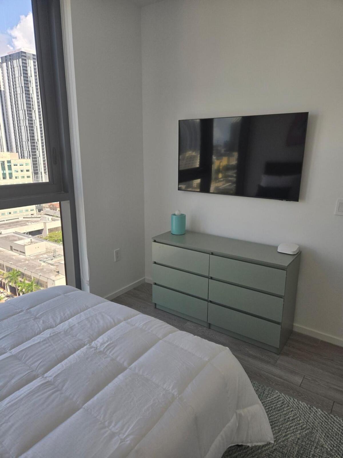 Miami-brickell Luxury 2br-2bath With Skyline Views - Walking Distance To Heat Arena & Bayside Apartamento *